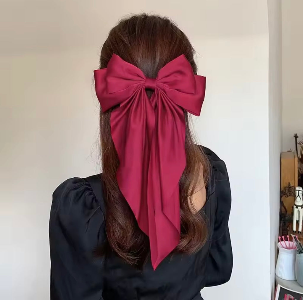 Pince à Cheveux Grand Nœud — Accessoire Élégant du Quotidien